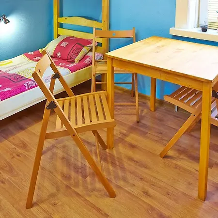 Happy Hostel